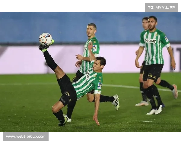 比利亚雷亚尔6连胜被终结，少赛2场积35分跌至第四